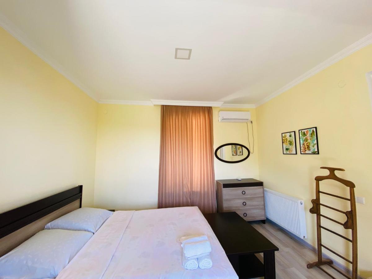 Lia'S Guest House Sighnaghi Ngoại thất bức ảnh