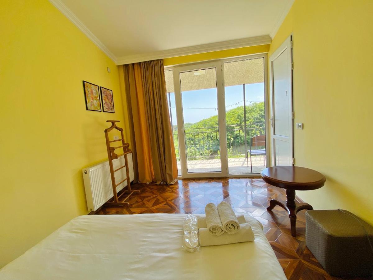 Lia'S Guest House Sighnaghi Ngoại thất bức ảnh